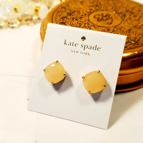 Kate Spade ♤ Light Pink Square Studs - Picture 4 of 4